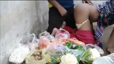 Bihari man fucking hot vegetable seller - XXX Indian videos