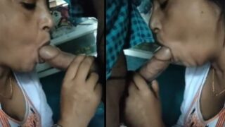 Desi randi sucking cock for money