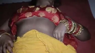 Indian Dulhan Pussy - Chut fucking of newly wed Indian dulhan - Indian xxx videos