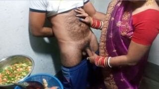 Bhabhi having fun in kitchen with hairy man