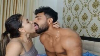 Dirty and wild sex of Mumbai models