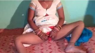 Anal sex with dehati Bhojpuri housewife