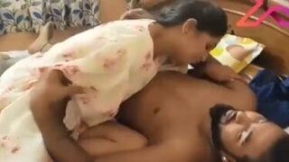 Desi maid compromising for leave