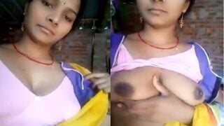 Rajasthani bhabhi showing boobs pussy