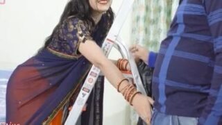 Naughty bhabhi in saree wants fucking