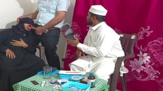 Doctor fucking cuckold Muslim woman