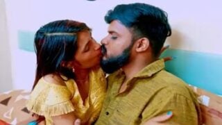Lusty bhabhi seducing husband of neighbor