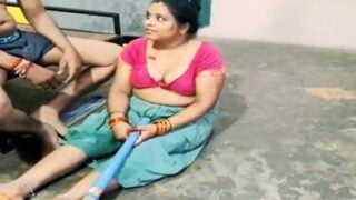 Sweet talks with big boobs desi maid for chut fucking