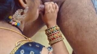 Horny desi aunty sucking cock to seduce young boy