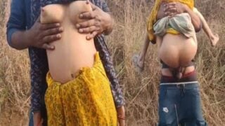 Rajasthani bhabhi outdoor sex with horny village boy